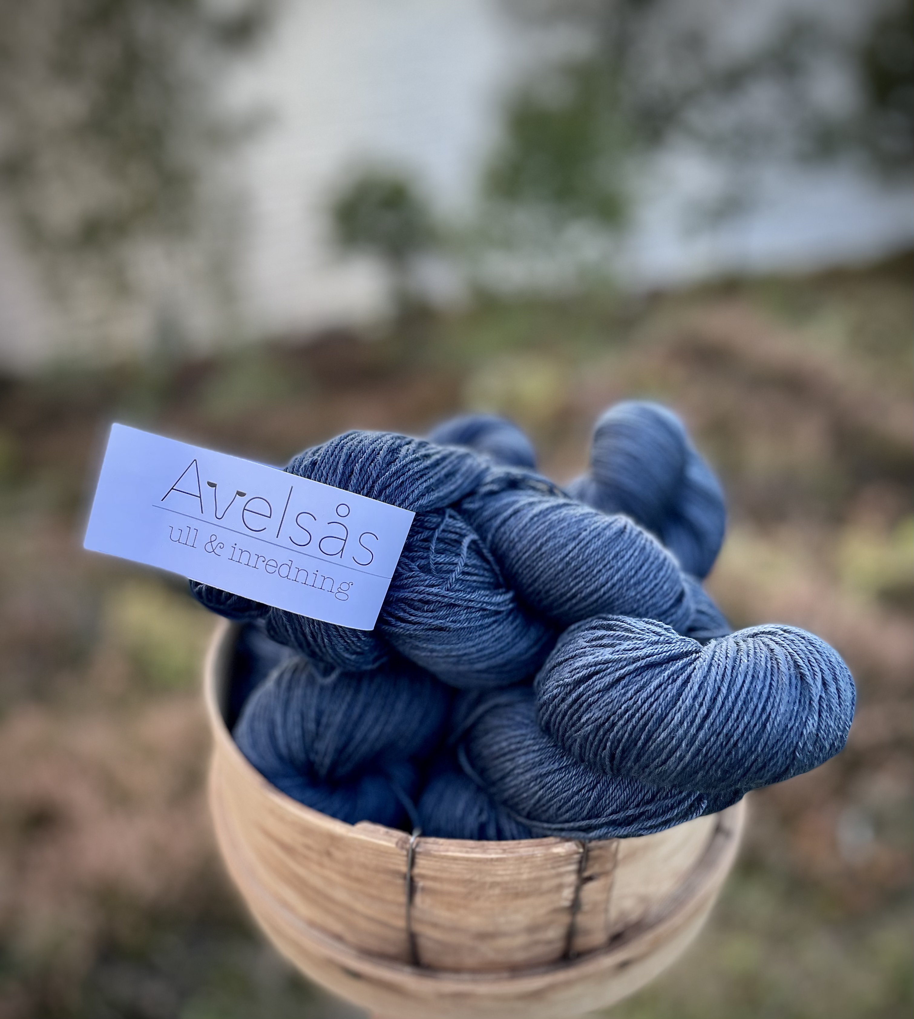 Merino yarn dark misty blue 400m - 2