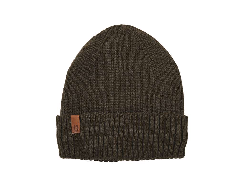 Warm and stylish hat from kinetic for cold days at sea
