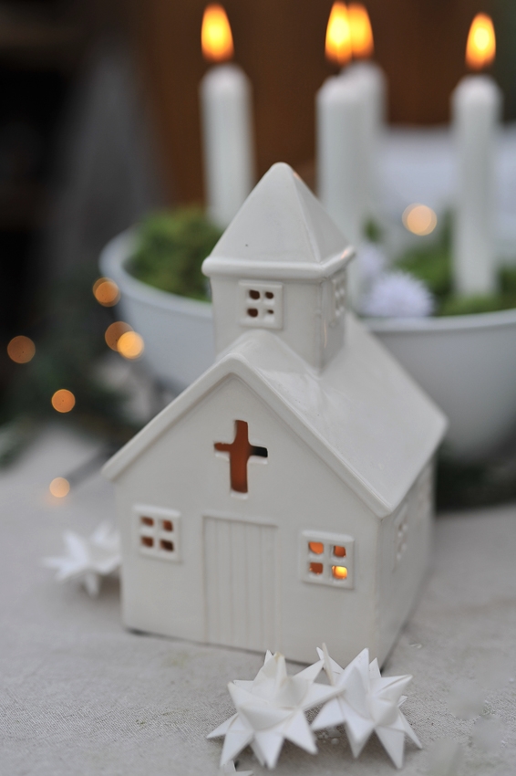 Huslykta - Lykta Kyrka - Vit - Keramik - 21x12,5 cm - 2