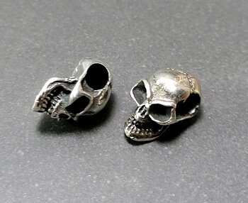 Silver Skalle med 5mm Hål