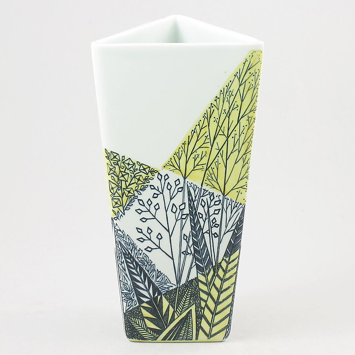 Lars Thorén (Triangla 1954) Geometric Vase with Stylistic Plant Decor 20 cm