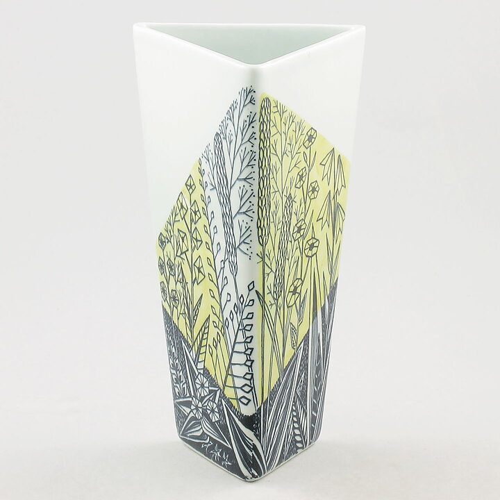 Lars Thorén (Triangla 1954) Geometric Vase with Stylistic Plant Decor 20 cm