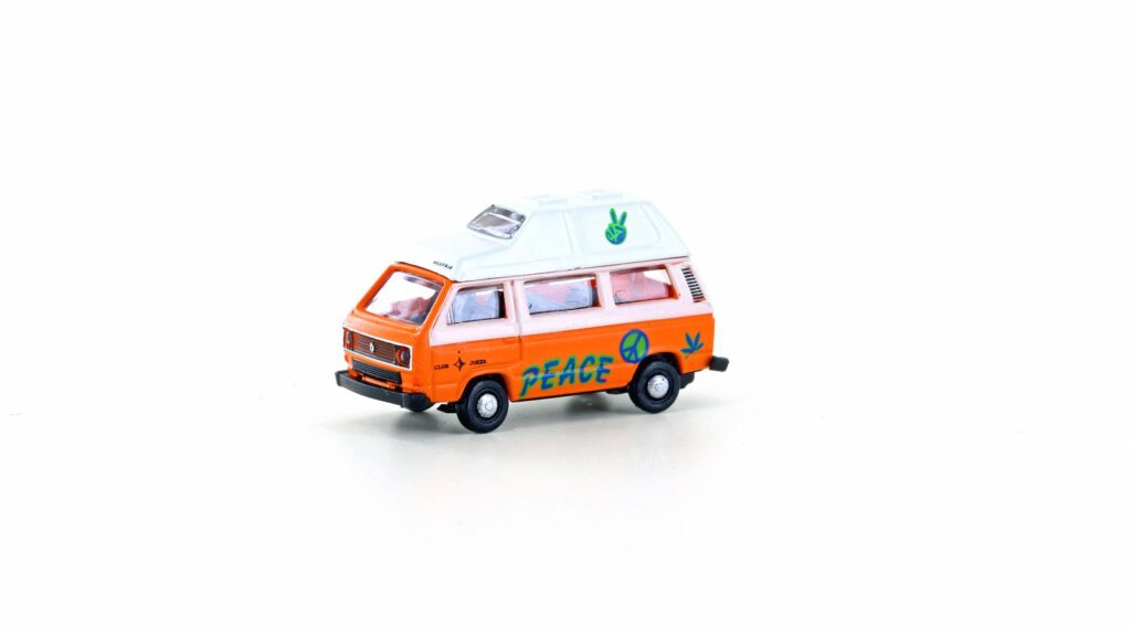 VW T3 Westfalia Camper (graffitti)