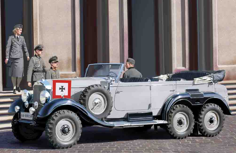 1/35 G4 (1939 production), German Car with Passengers (4 figures)