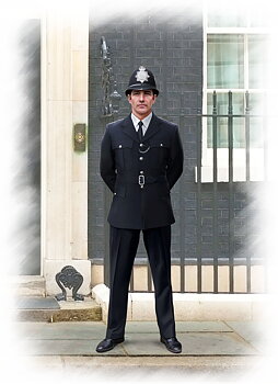 1/16 British Policeman
