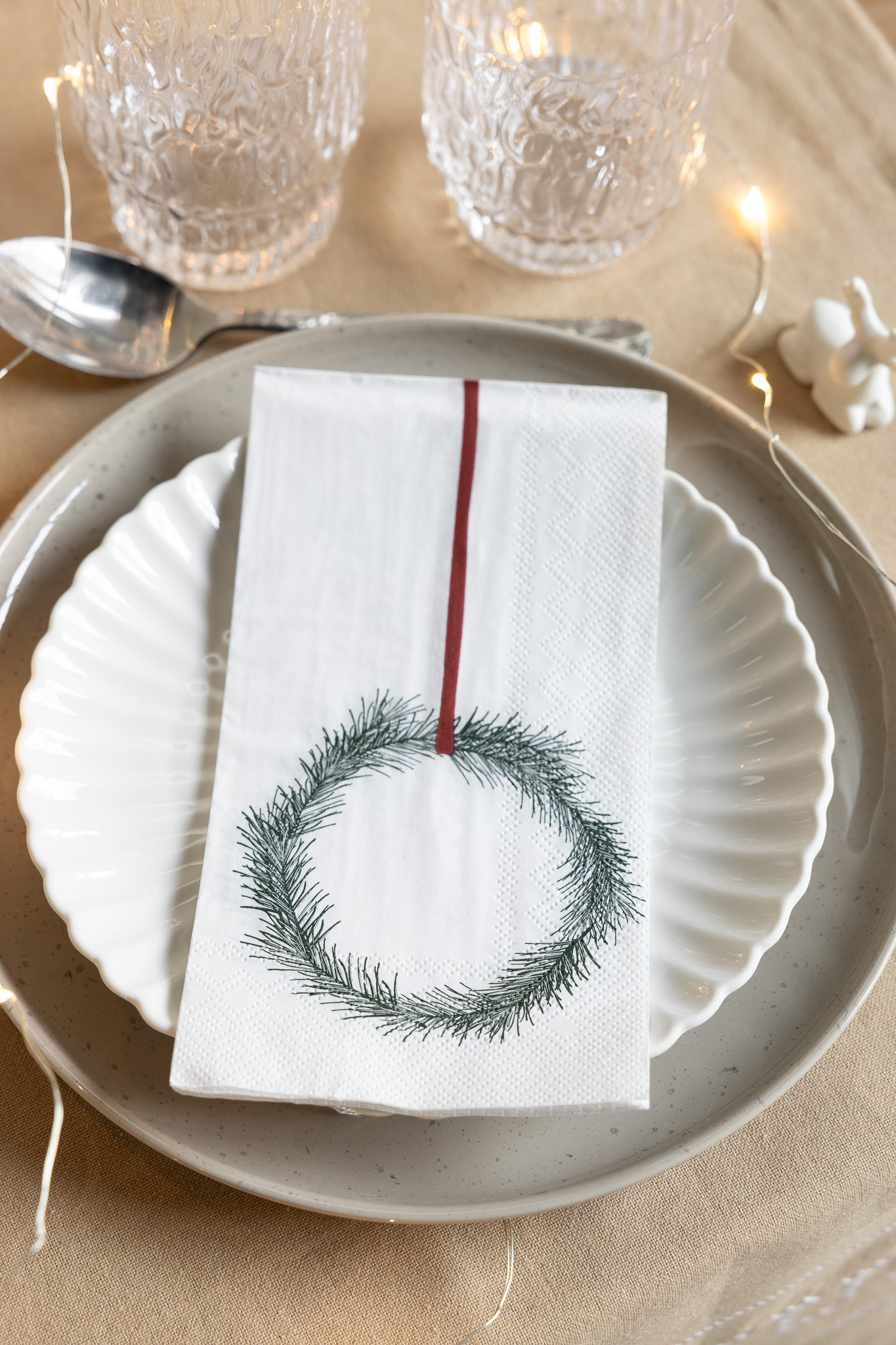 Wreath napkin 16-pack