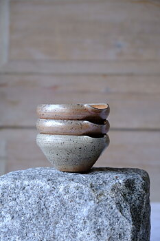 Spillkum hull brösä med hällpip. tre st 