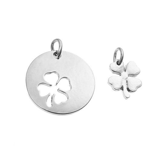 Charm   CLover 2 pcs i set