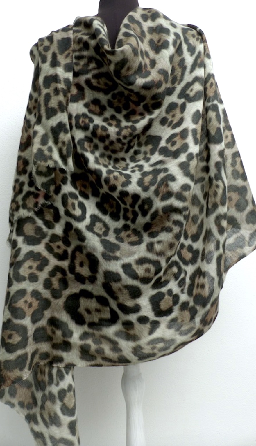 Leopard supermjuk ullsilkesjal