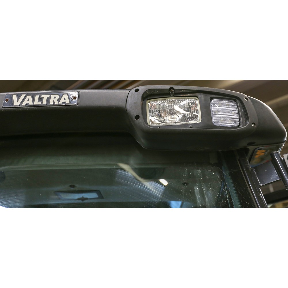 Monteringsram för arbetsljus valtra - 2