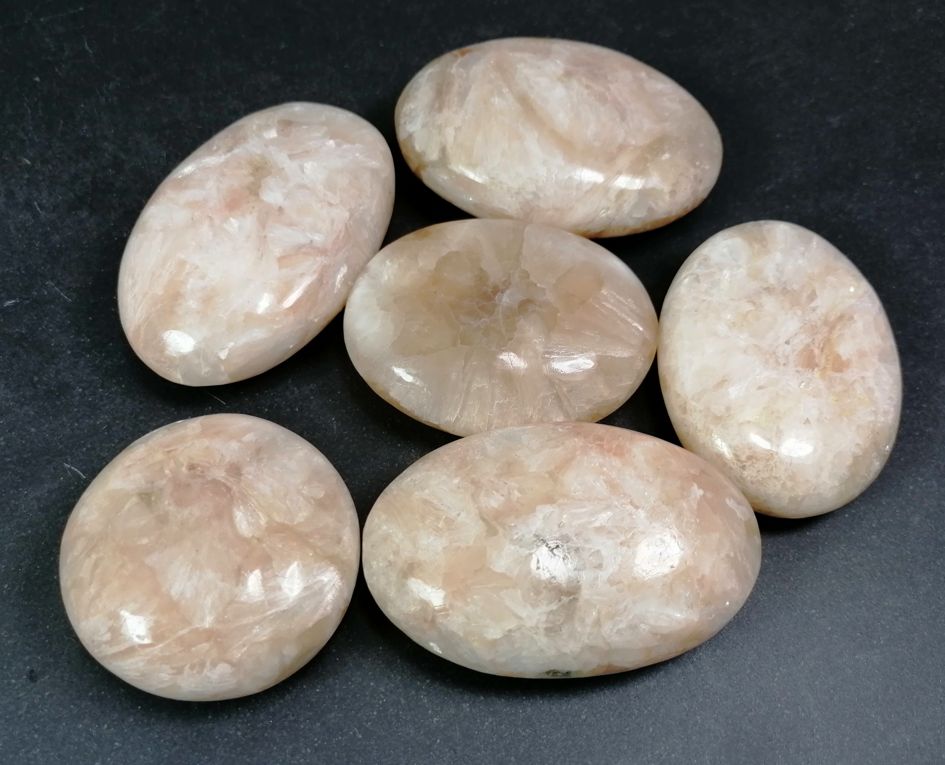 Pebbles "No Worry Stone" - Stilbit  - 4