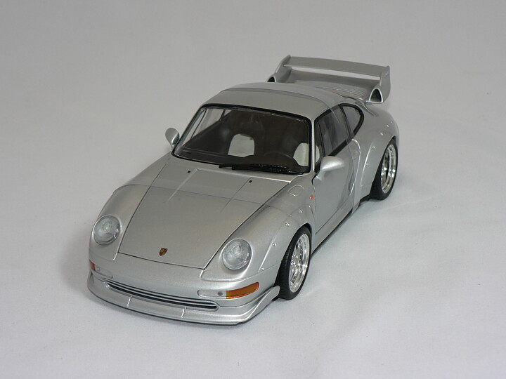 Porsche 911  GT 2  1997  Silver  1:18  UT Models