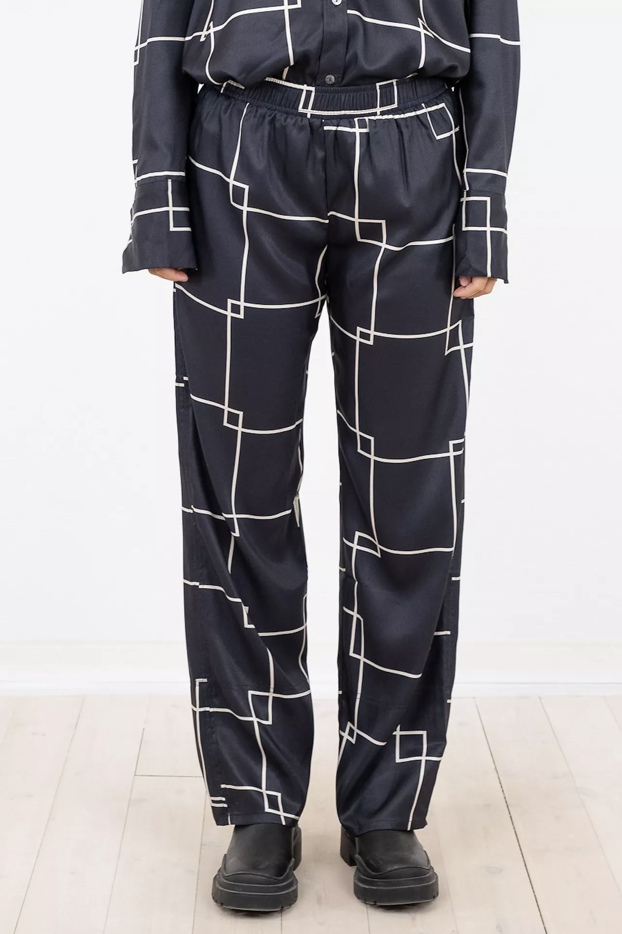 Neo Noir - Monty Mega Square Pants  Dark Marine Blue