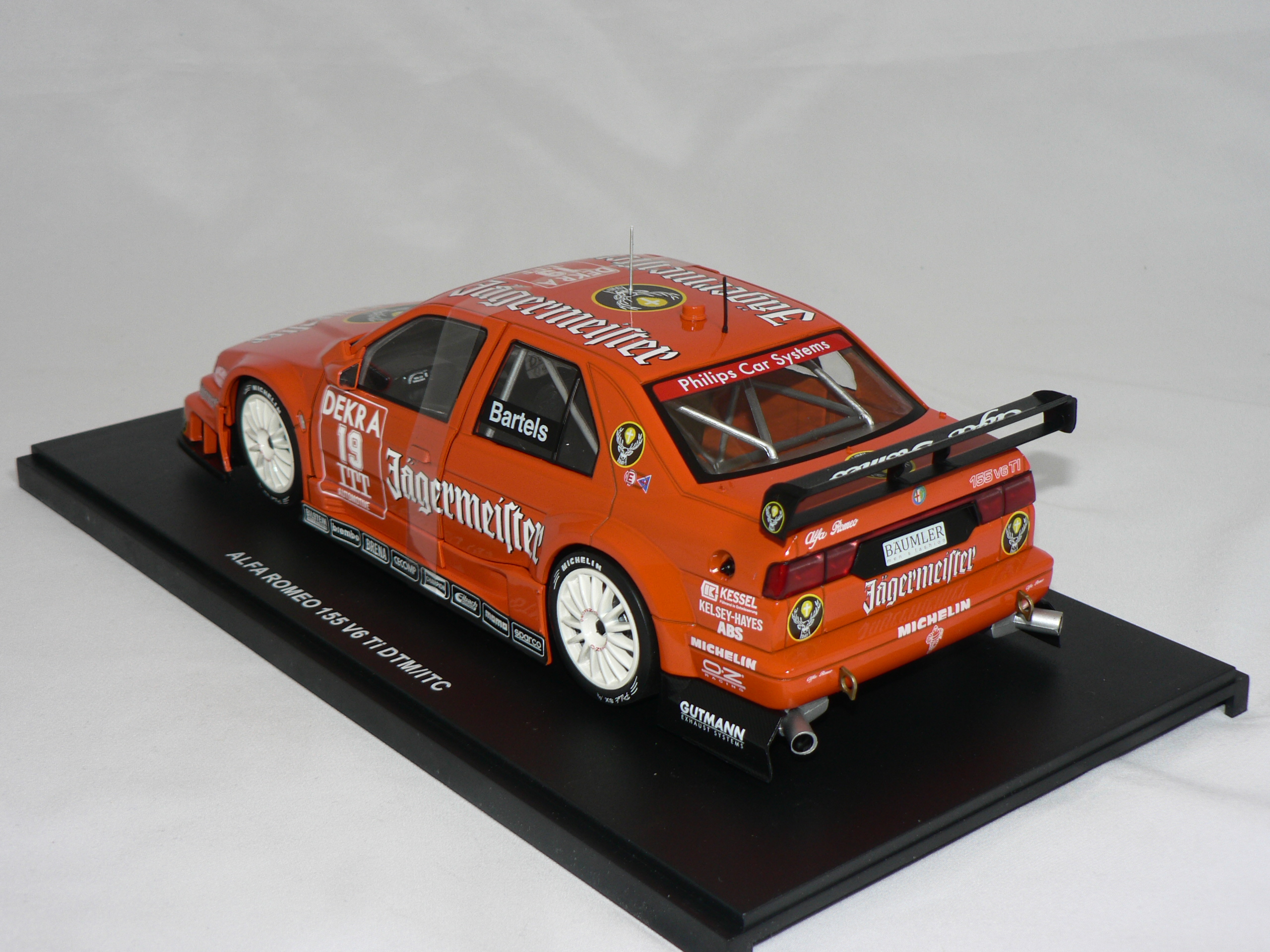 Alfa Romeo  155 V6  Ti  DTM 1995  Bartels  Jägermeister  1:18  Werk 83 - 2
