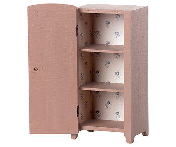 Closet miniature light rose