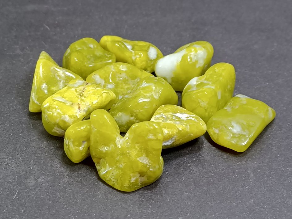Lizardit  (Lime Serpentin)  - Trumlad - Norsk - AA + kvalite