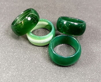 Grön Agat Ringar - Bullig - 10mm Bred