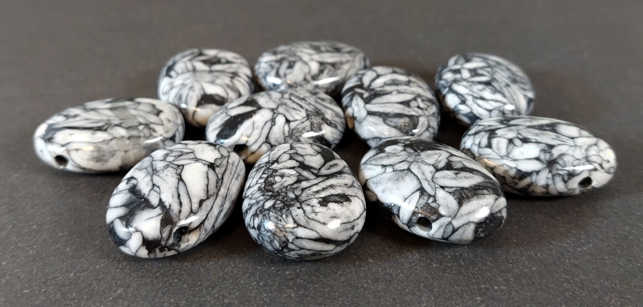 Pinolit Stenhängen med 3mm hål - 2