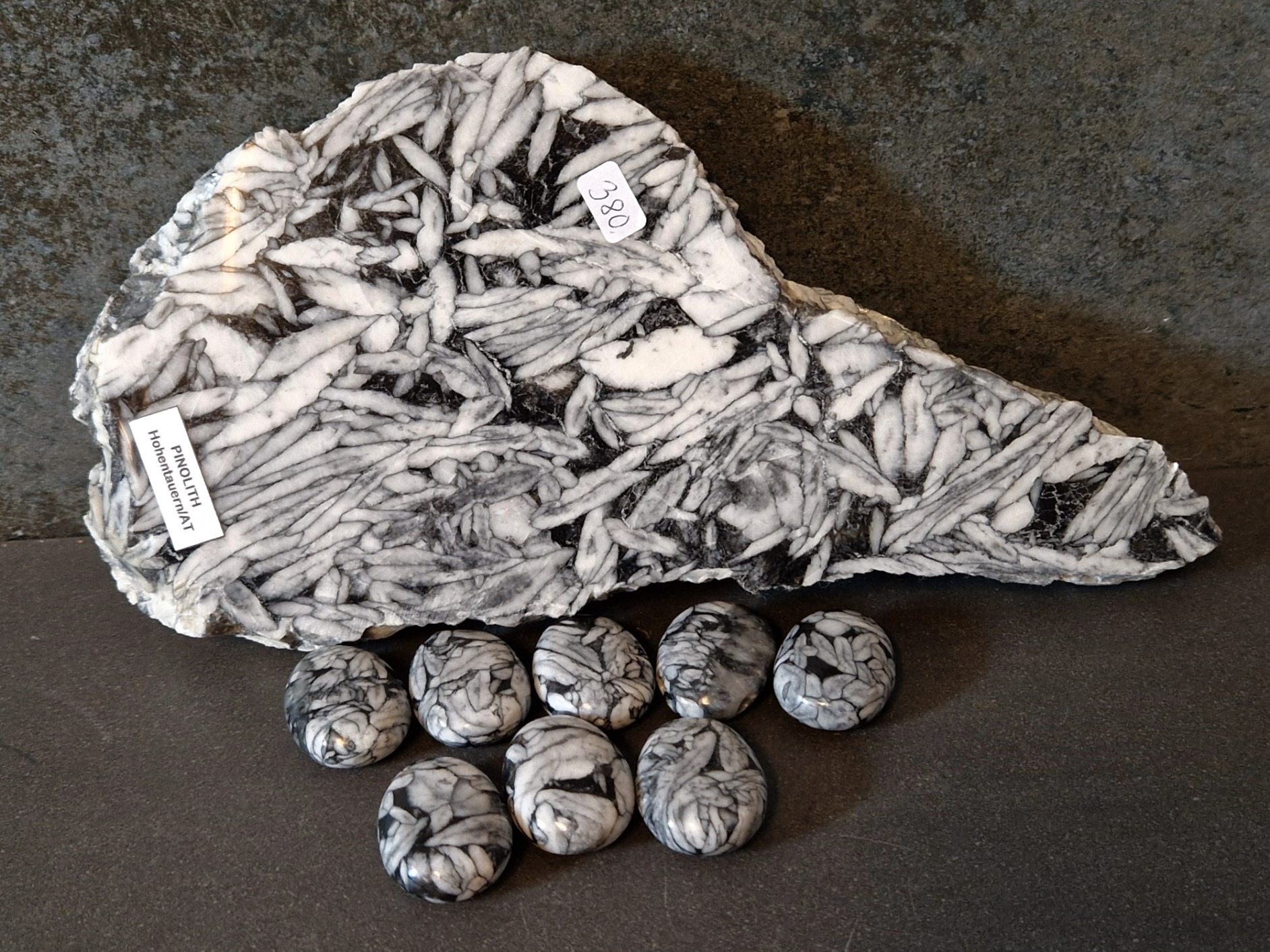 Pinolit Stenhängen med 3mm hål - 3