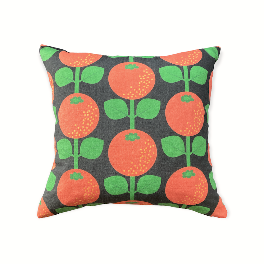 Cushion cover in linen ORANGE black