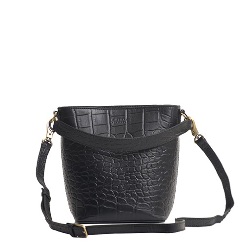 Bobbi Bucket bag, midi, svart krokoläder från O My Bag Amsterdam säljs på Hospitalsg 16
