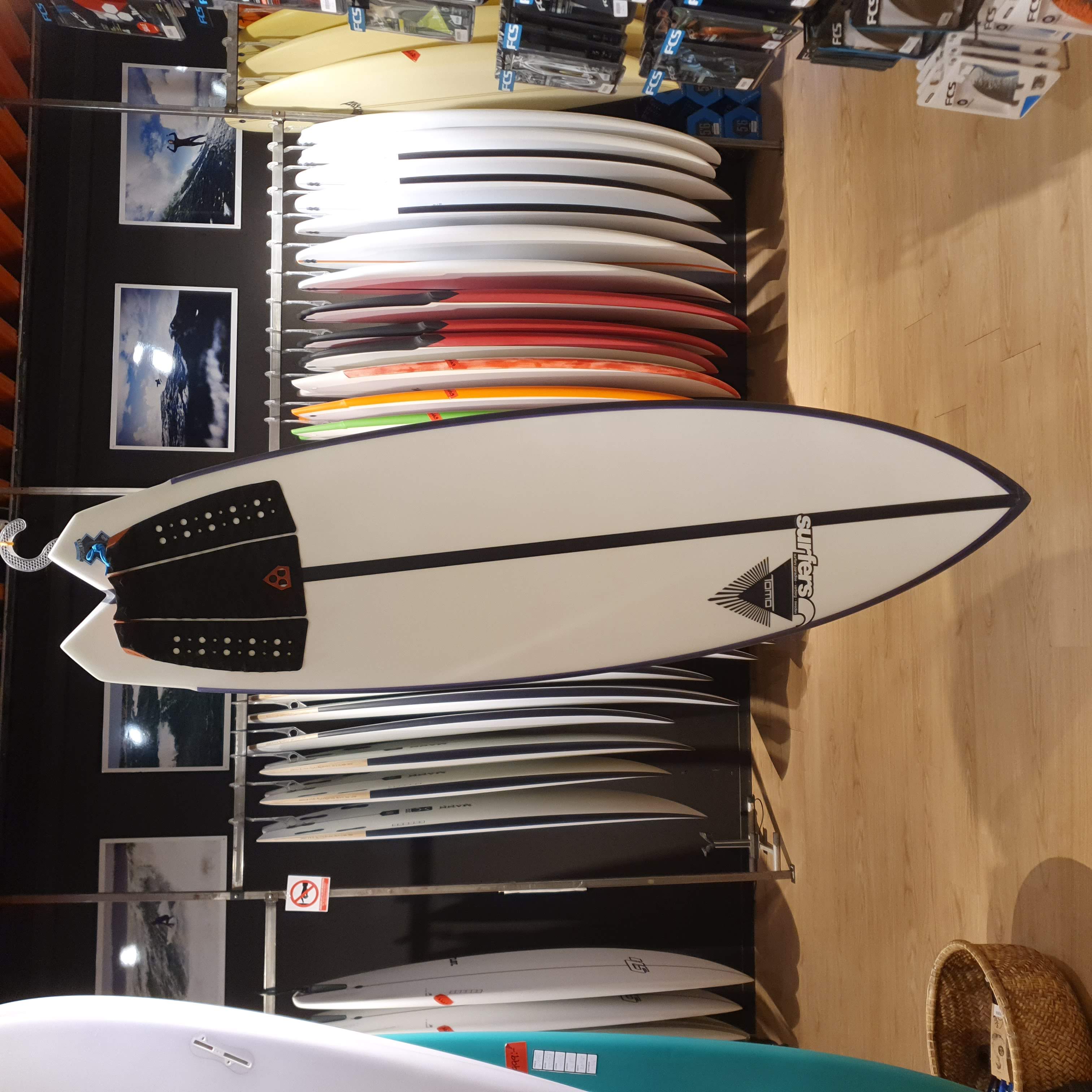 Begagnad vågsurfingbräda El Tomo Fish 5'8 - Surfers Paradise