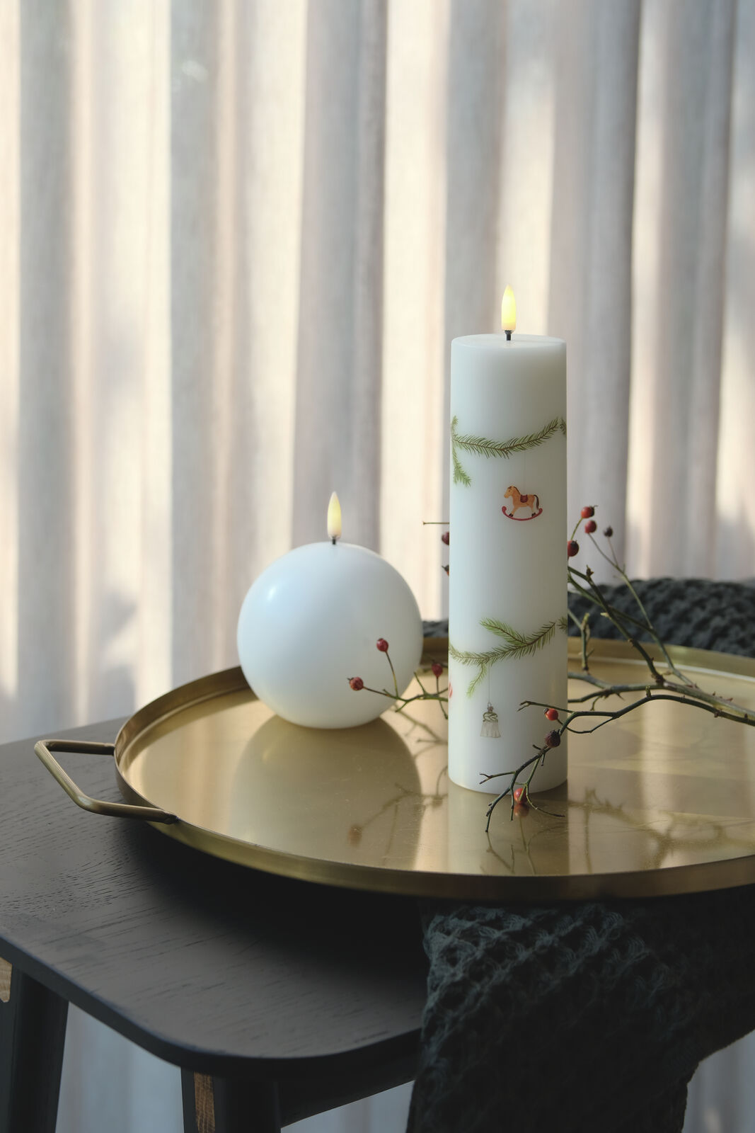 Battery-powered candle - Round - White - 10x10 cm - 2
