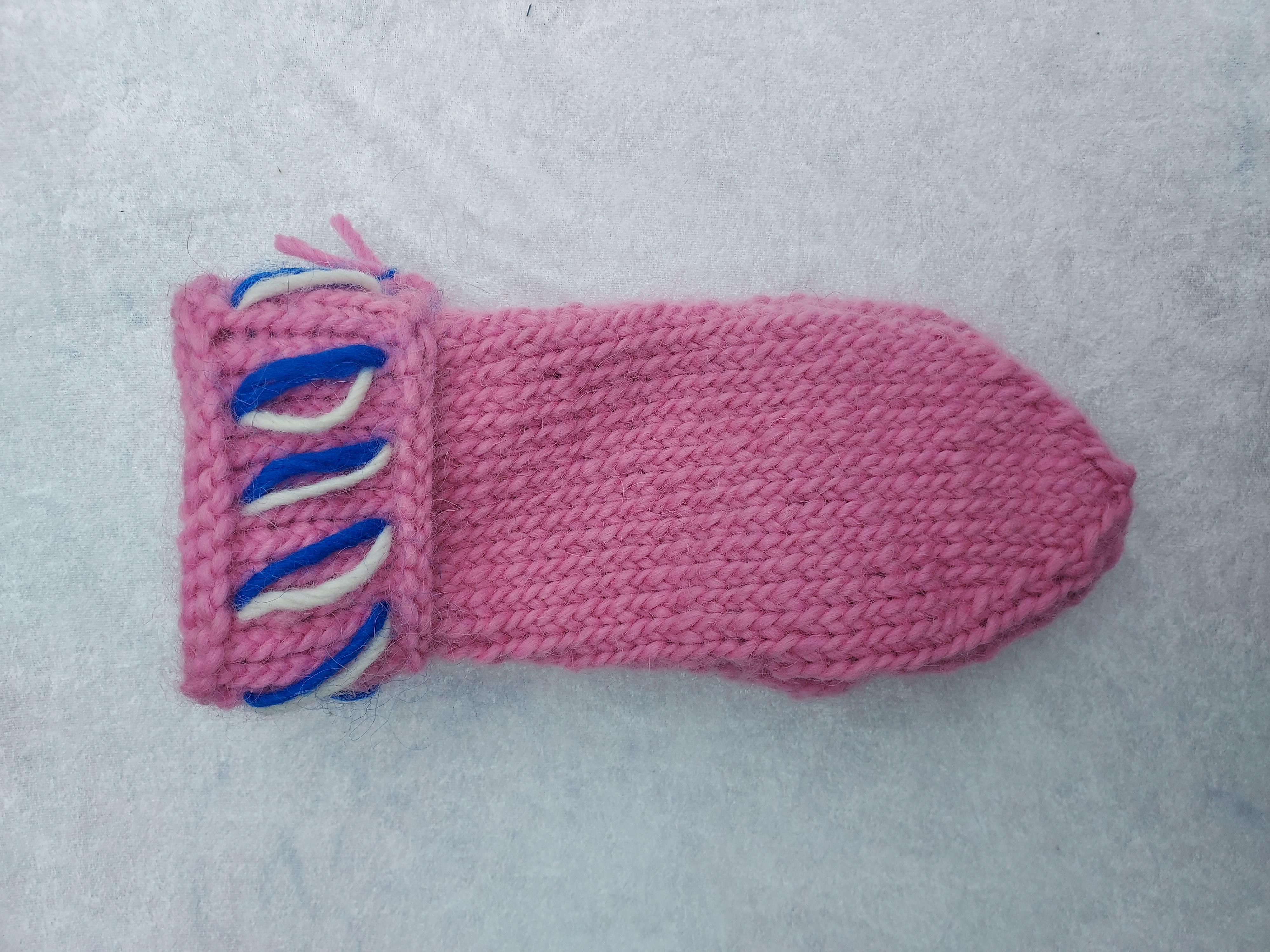 Handstickade lovikka vantar, rosa, ca 30cm