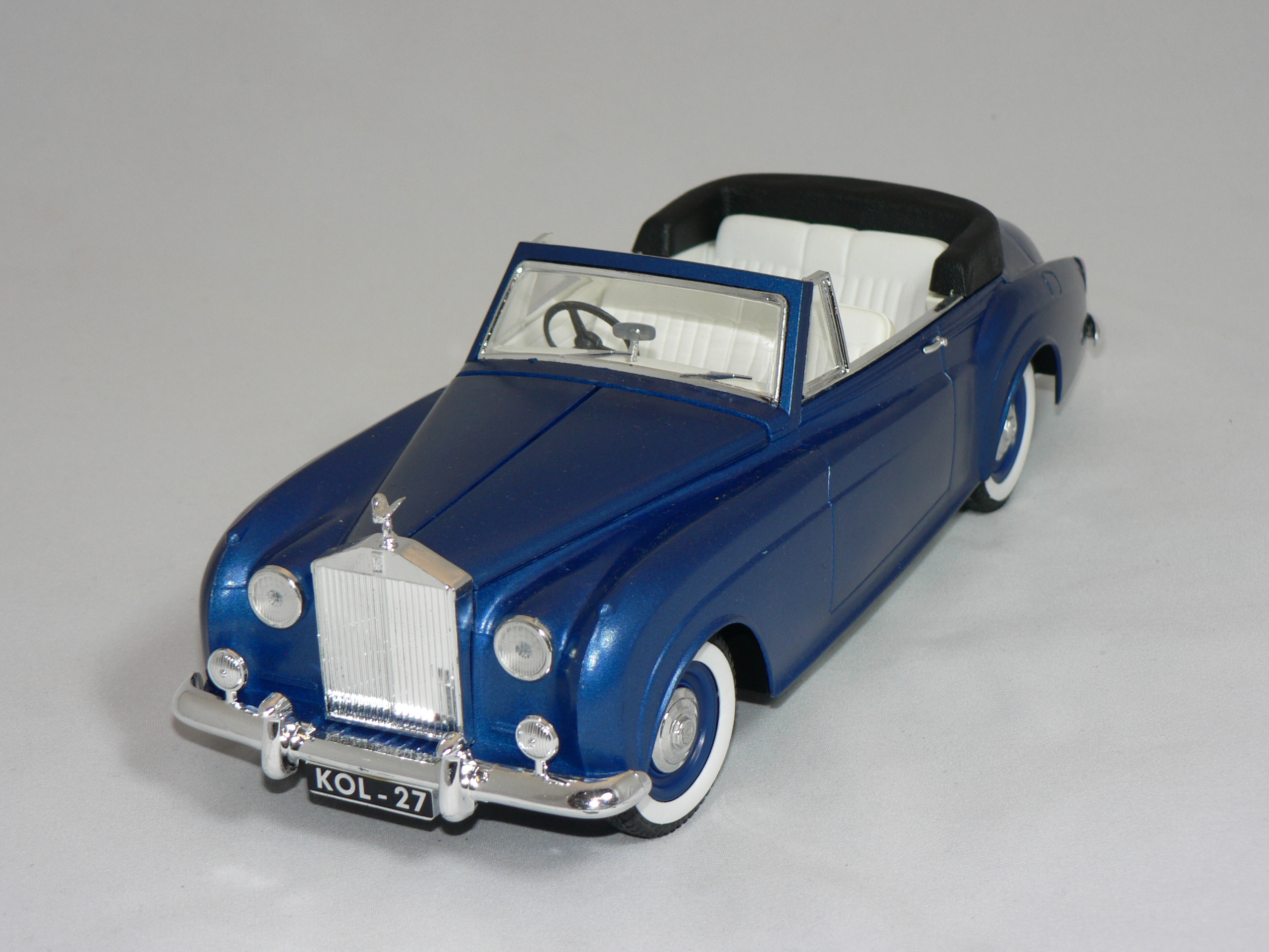 GL Modellbilar AB ROLLS ROYCE SILVER CLOUD 1961 118 Solido