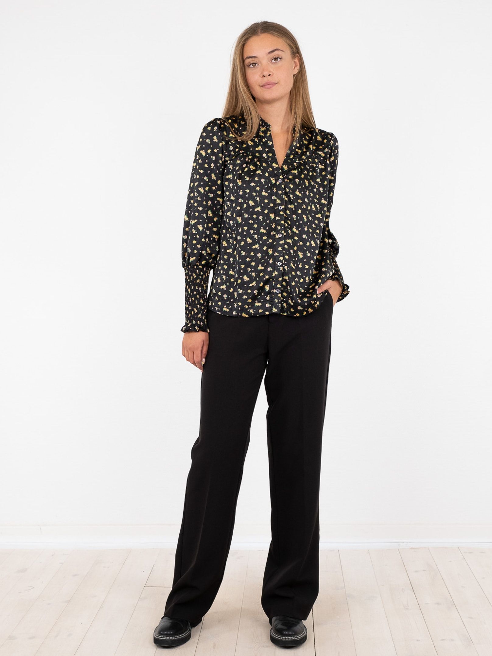 Neo Noir Camisa Precious Rose Blouse, Black - 3
