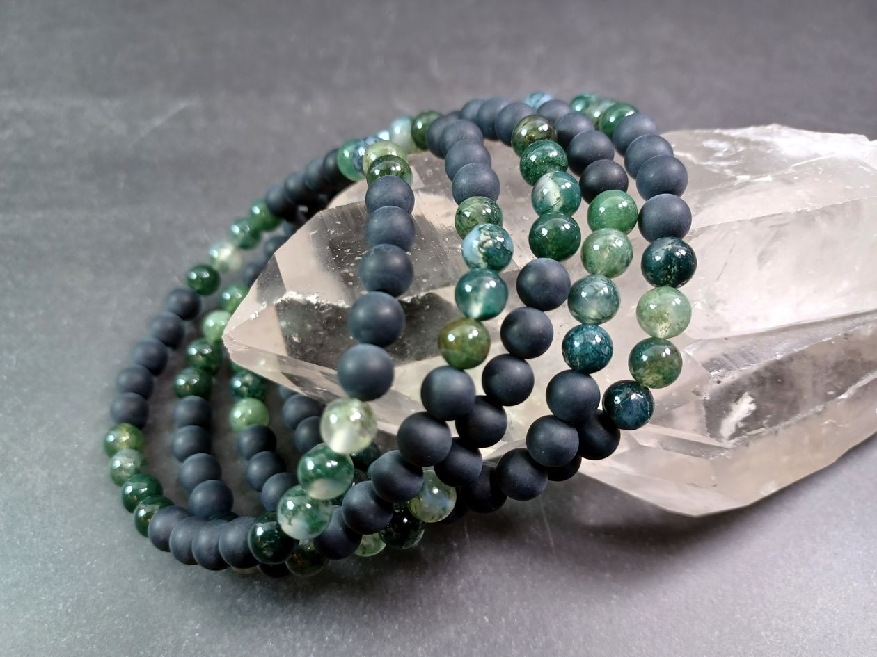 Armband i Borstad Onyx och Mossagat - 6mm