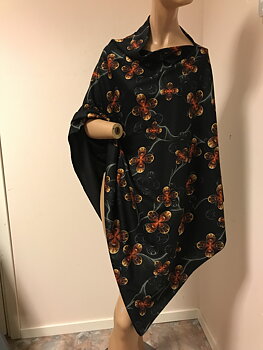 Poncho Courtelle *finns i fler färger