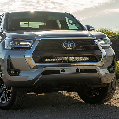 Toyota Hilux Grille Kit | Stedi ST3303 PRO 28