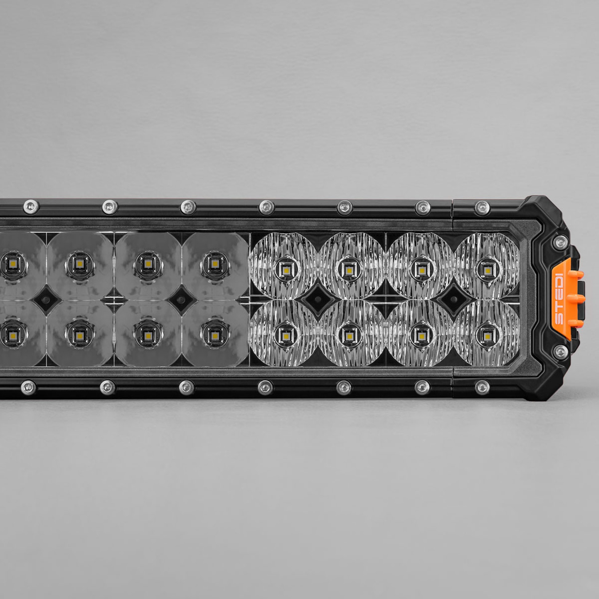 Toyota Hilux Grille Kit | Stedi ST3303 PRO 28 - 2