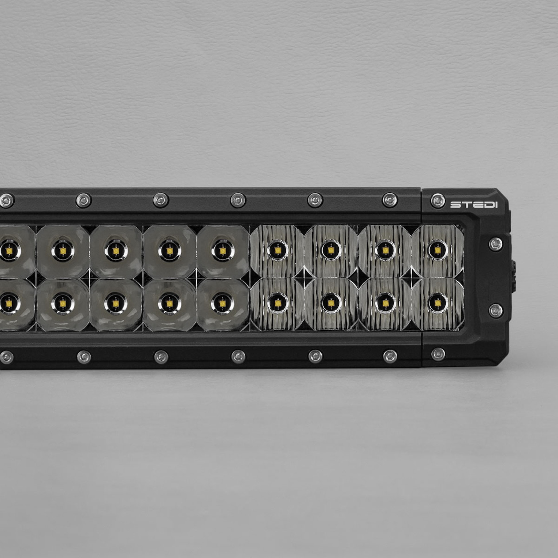 Toyota Hilux Grille Kit | Stedi ST4K 28 - 2