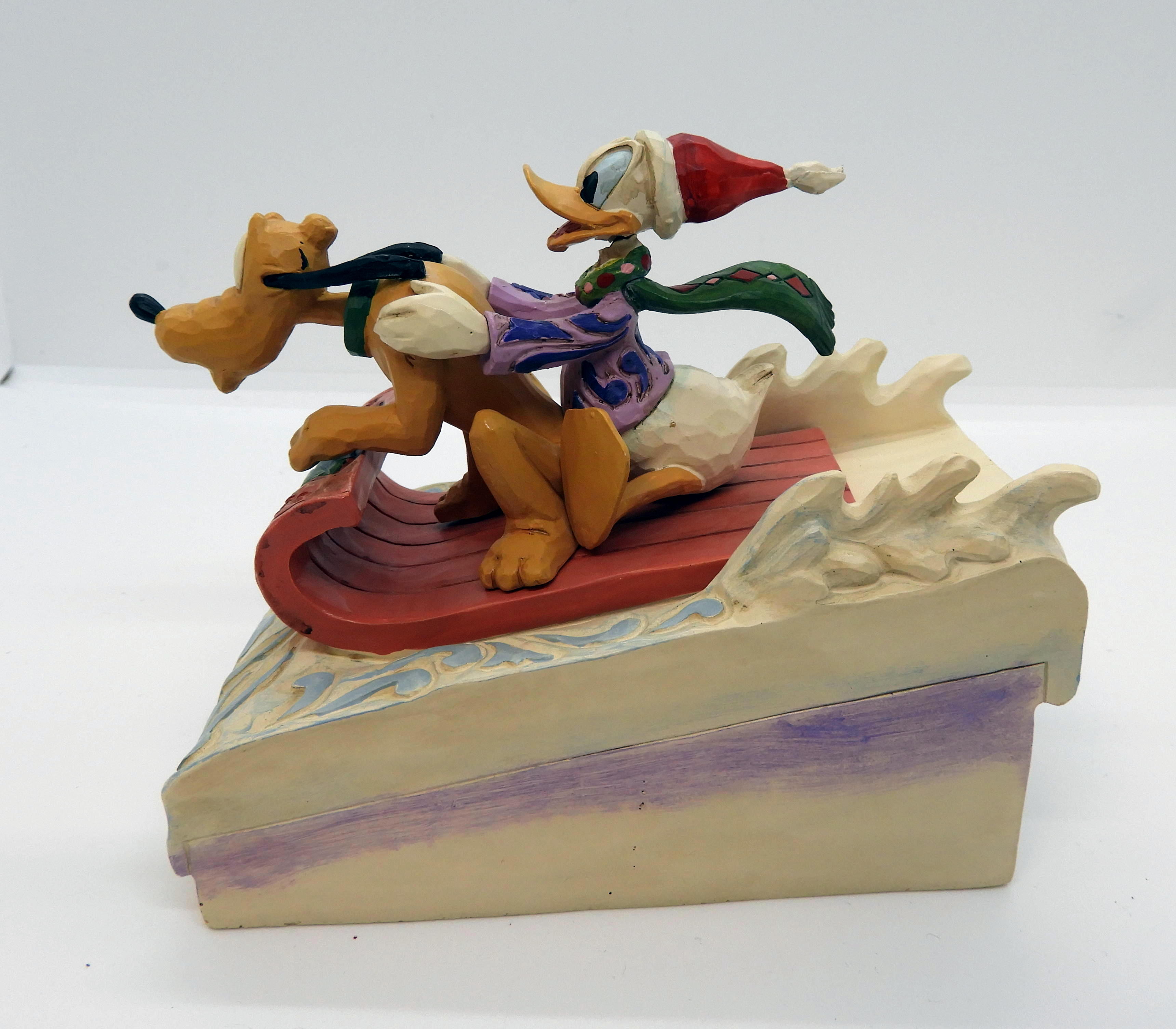 Kalle Anka & Pluto, Donald and Pluto Sledding - 4