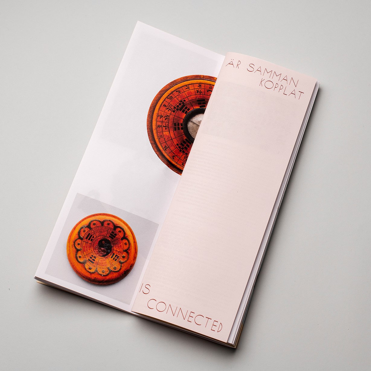 Juxtaposing Craft utställningskatalog - 2