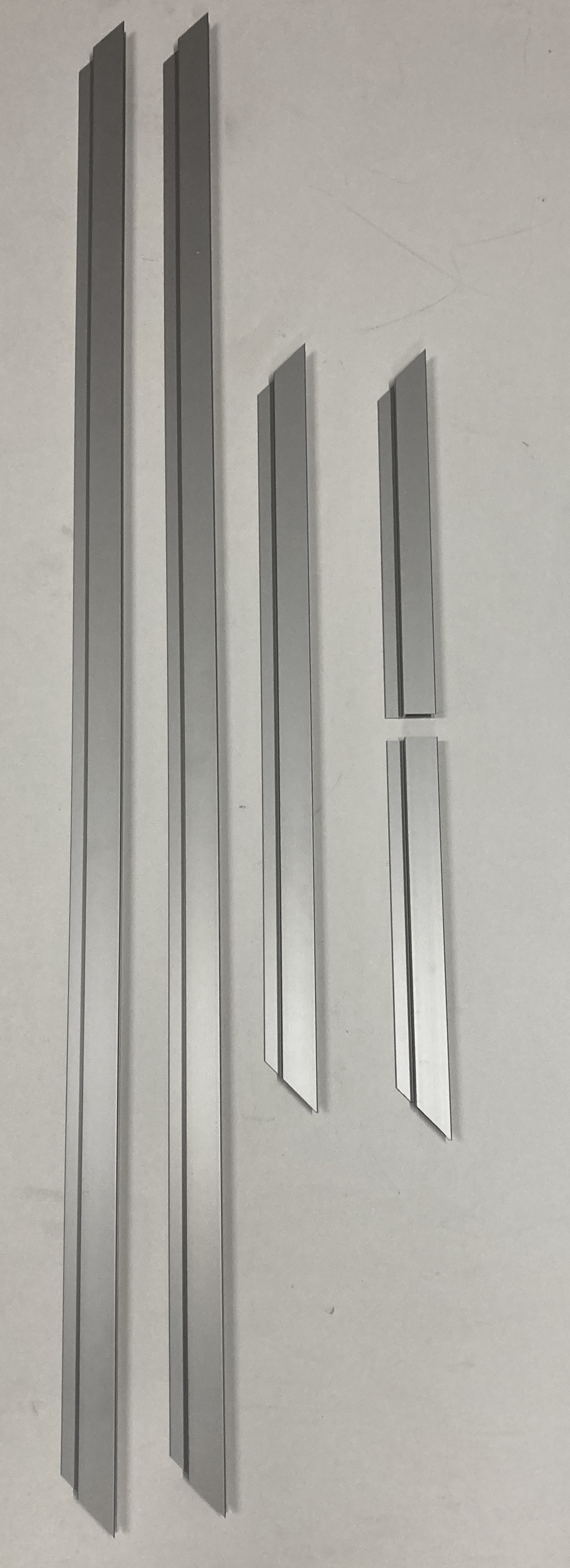 Aluminiumprofil till karm färdigkapad sats  Boj/Forzab 