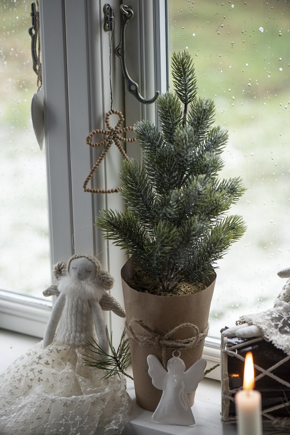 Gran med glitter/snö - 42x15 cm - 3