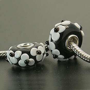 Pärla/Charm - Glas Lampwork, Svart & vit