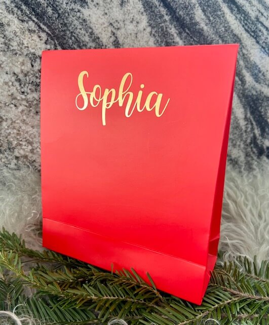 Presentpåse med namn Röd Liten