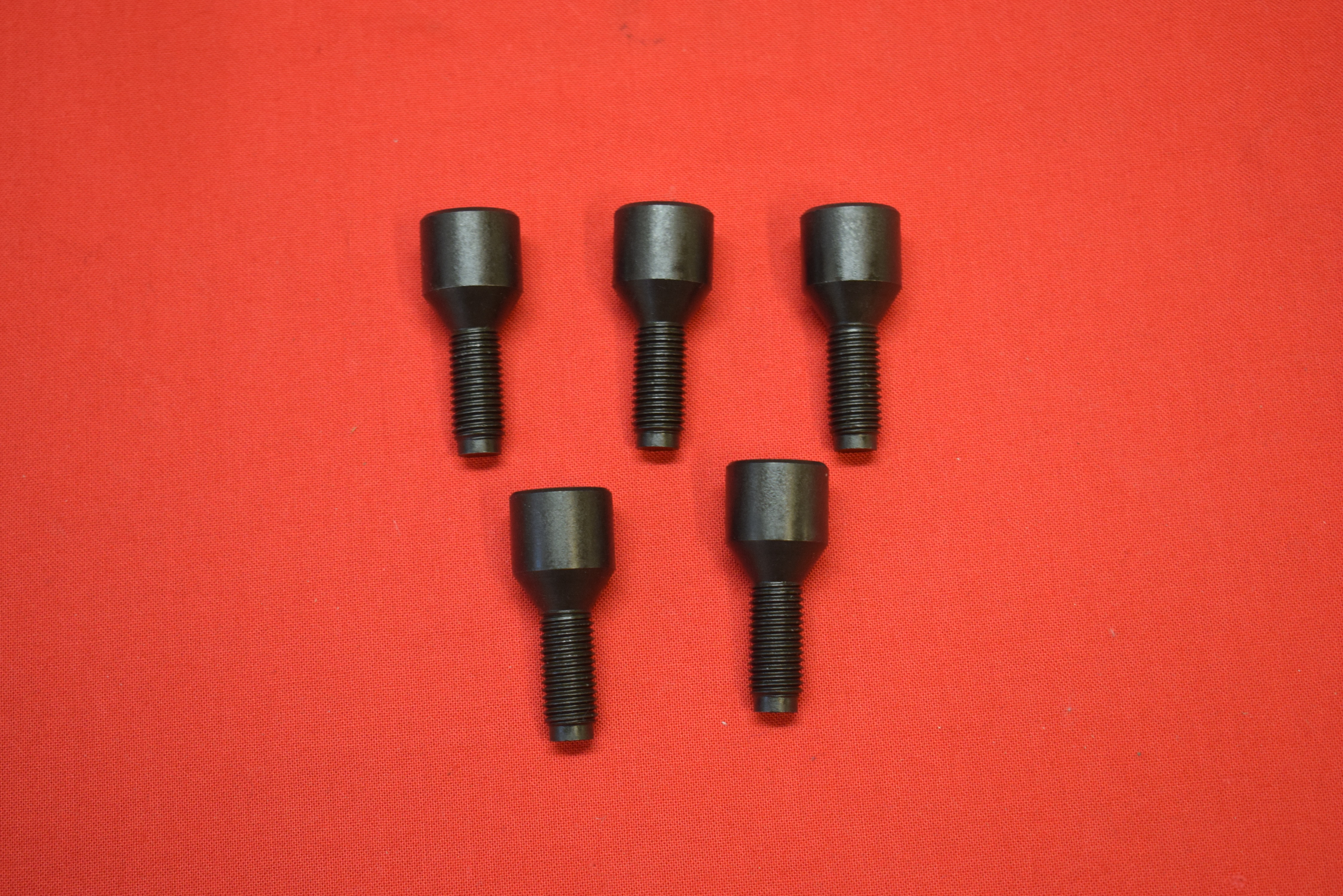 Boltset for brakedrum  BT & 45" 1936-66