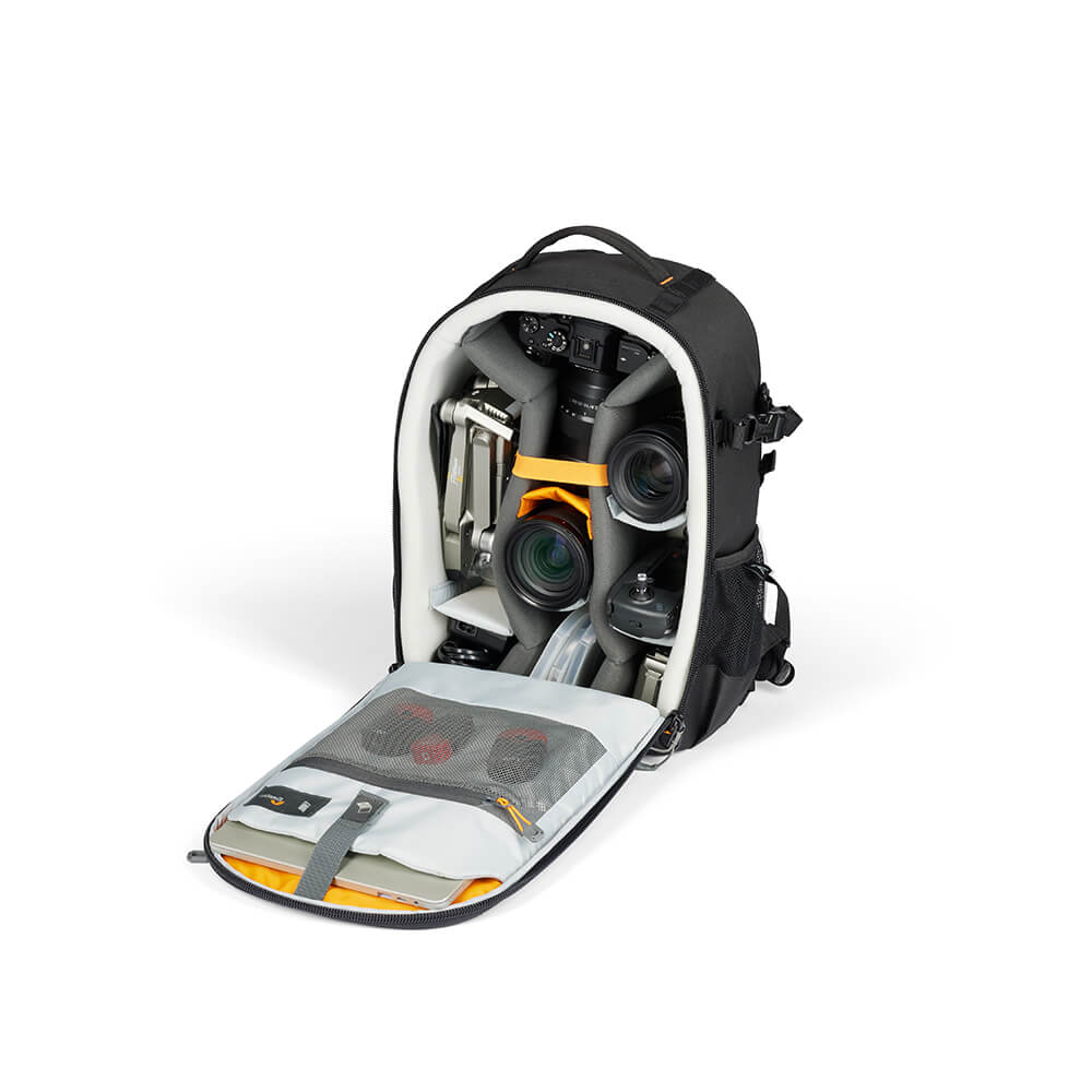 Lowepro Adventura BP 300 III - 2