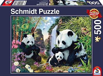 Panda Family at the waterfall 500 Bitar Schmidt