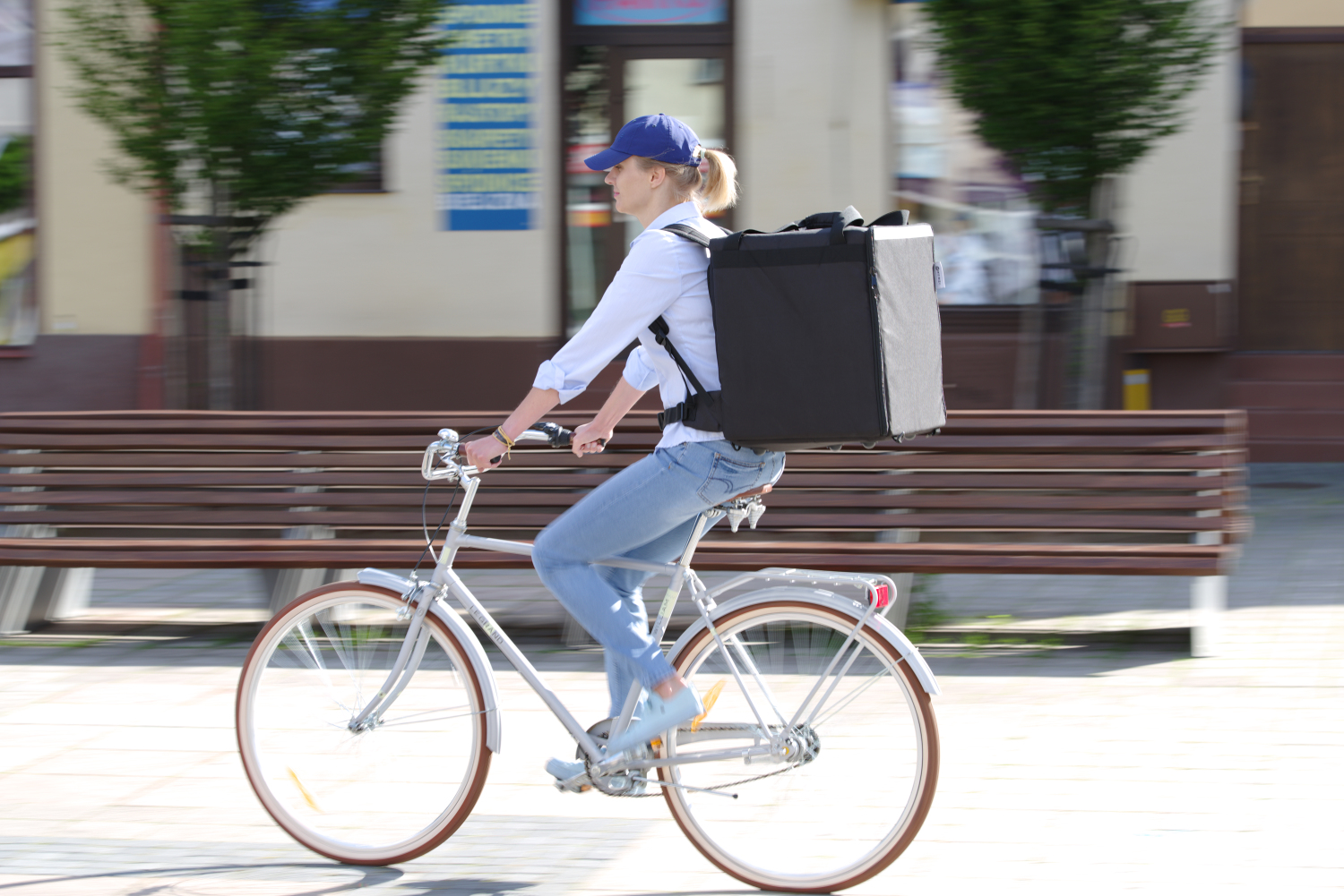 Pizza & food delivery backpack isolated - 8