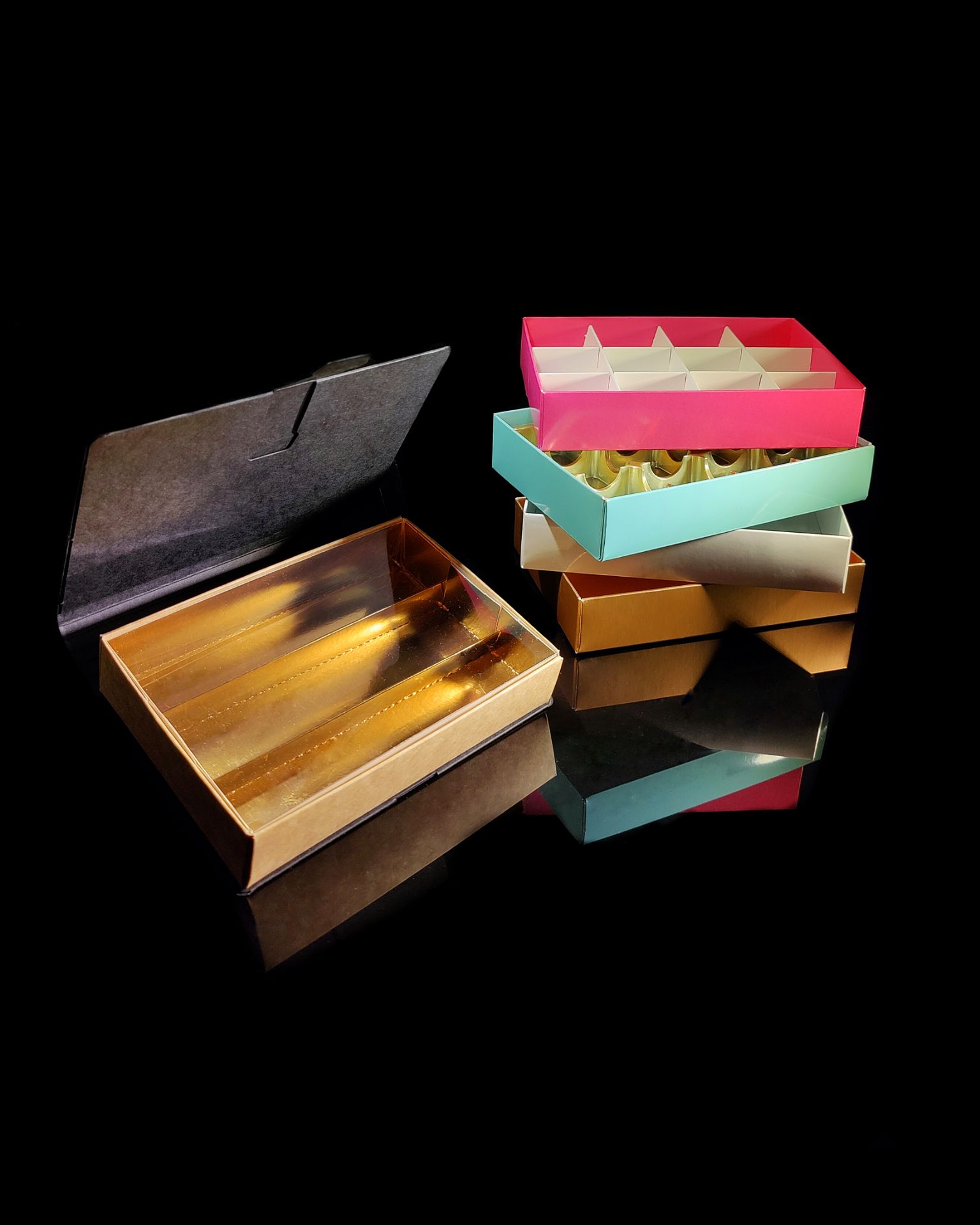 Book-Style Cover for 12-piece Praline Box - 2