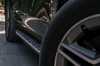 1.  CKM AMG "look"  ML63 sidesteps  LED LIGHTS SUV 2st