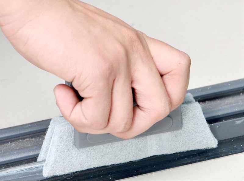 Window Cleaning - Window frame Cleaner