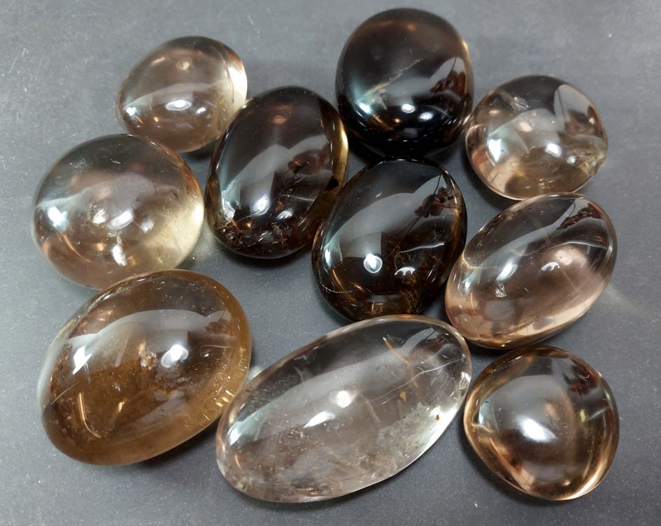 Pebbles "No Worry Stone" - Rökkvarts AAA kvalitet