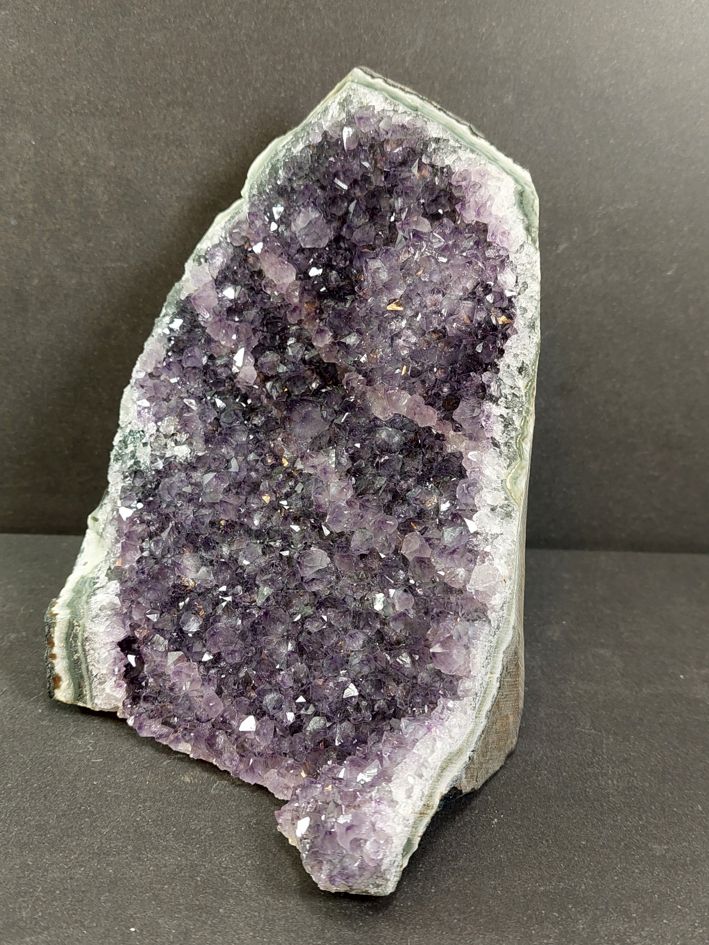 Ametistgrotta - AZT8